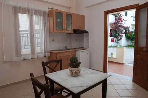 Aphrodite Hotel & Suites in Municipal Unit of Marathokabos, foto 9
