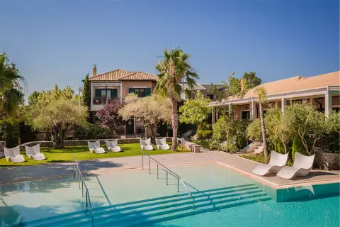 Daluz Boutique Hotel in Psathaki