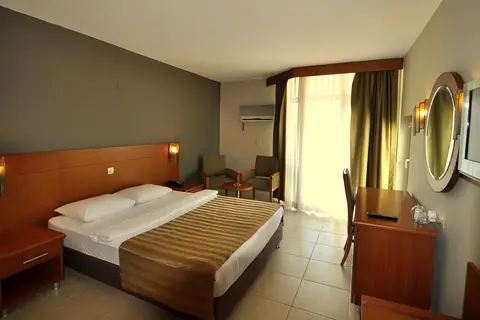 Surtel in Kusadasi — foto 11