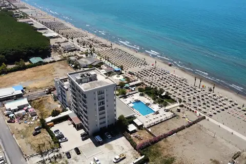 Blumare Resort in Kryevidh
