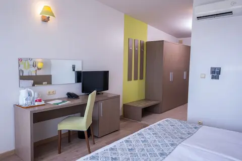 Aqua Nevis Club Hotel in Несебър — foto 2
