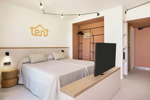 tent Calvia Beach in Magaluf — foto 18
