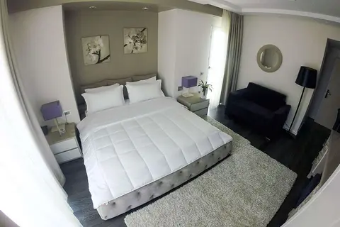 Demi Hotel in Sarandë — foto 12