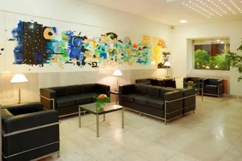 Luna Esperança Centro Hotel in Almada — foto 3