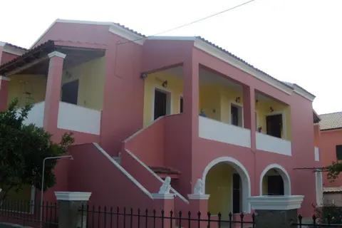 Antigonis Apartments in Αχαράβη