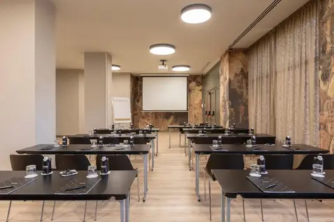 Hotel Acta Pirámides in Madrid — foto 22