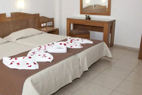 Maleme Mare Beachside Hotel in Máleme — foto 2