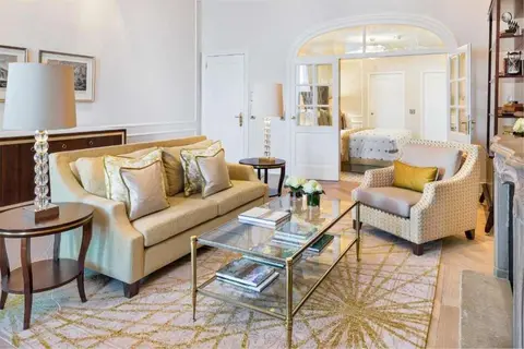 Fairmont Hotel Vier Jahreszeiten Hamburg in Hamburg — foto 13