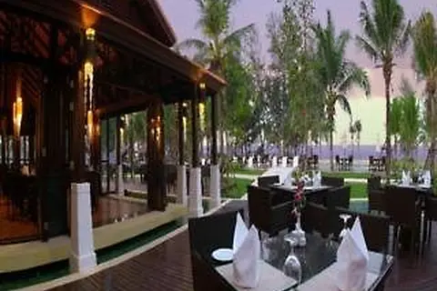 SALA Phuket Mai Khao Beach Resort in ศรีสุนทร — foto 14