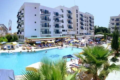 Kapetanios Bay Hotel in Kapetanios Bay Hotel