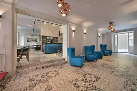 EA Hotel New Town in Praag — foto 13