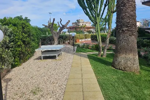 TIME TO SMILE Appartementen Villa Giardini in Giardini Naxos — foto 22