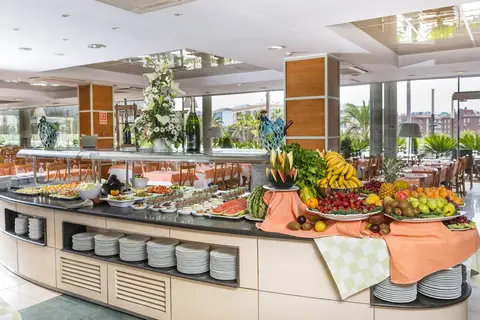 Costa Encantada Resort & Suites in Lloret de Mar — foto 11