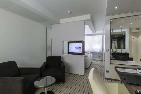 Hotel Park Inn by Radisson Berlin Alexanderplatz in Berlijn — foto 24