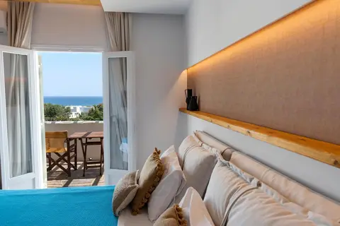 Pnoi Hotel in Πίσω Λιβάδι — foto 14