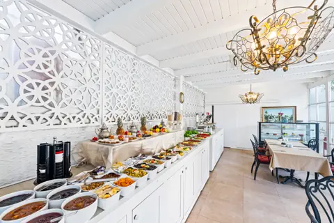 Elegance East Hotel in Muratpaşa — foto 25