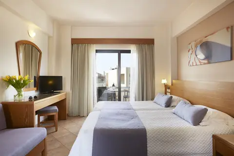 Blue Dome Sea View Hotel in Platanias (Chania) — foto 10