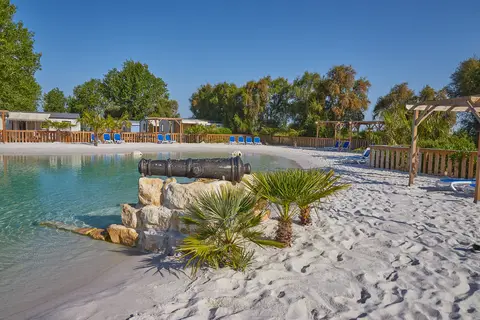 Camping Aunis Club Vendée in La Tranche-sur-Mer — foto 2