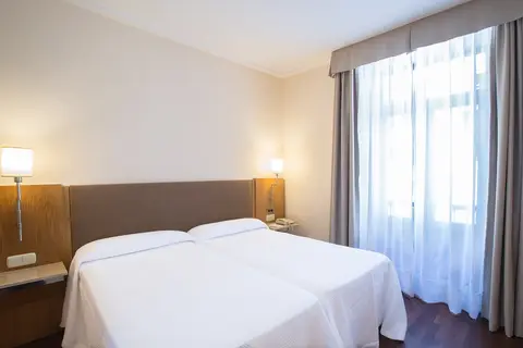 Hotel Inglaterra Granada in Granada — foto 7