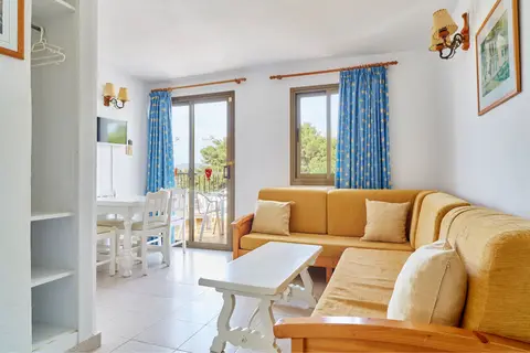 Apartamentos Casa Luis by Invisa in Santa Eulària des Riu — foto 12