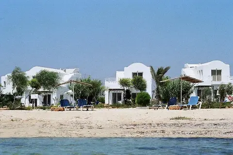 Thalassines Beach Villas in Sotira