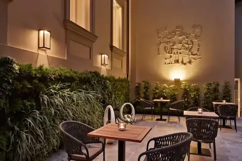 De Bonart Naples, Curio Collection by Hilton in Napels — foto 9