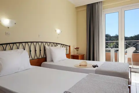 Kavos Plaza Hotel in Δημοτική Ενότητα Λευκιμμαίων — foto 25