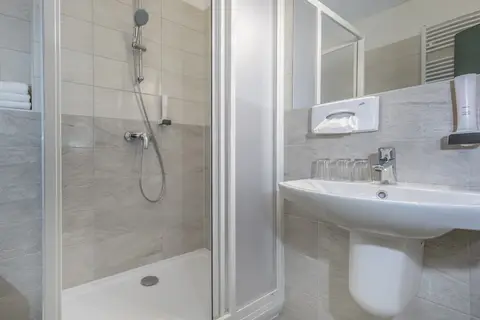 Corvin Hotel Budapest - Corvin Wing in Boedapest, foto 14