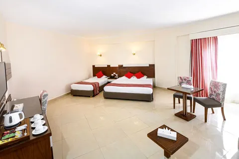 Golden Beach Resort in Al Ahia' — foto 12