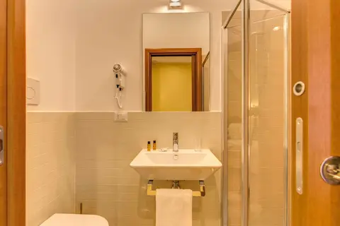 Top Floor Colosseo Guesthouse in Rome — foto 19
