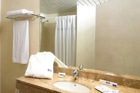 Leonardo Hotel Barcelona Gran Via in Barcelona — foto 25