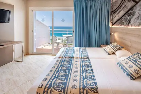 Hotel GHT Maritim in Calella — foto 29