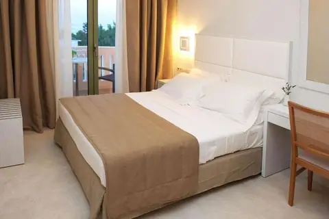 Aphrodite Hotel & Suites in Municipal Unit of Marathokabos, foto 21
