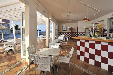 Globales America in Calas de Mallorca — foto 12