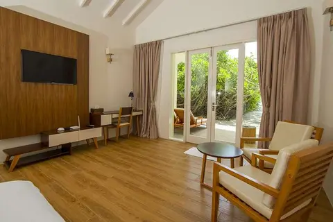 Hondaafushi Island Resort in Dhaalu Atoll — foto 14