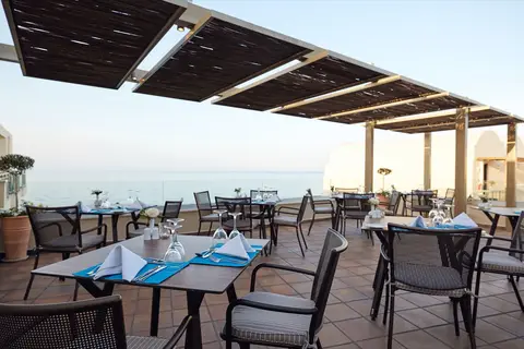 Grand Bay Beach Resort in Kolymbari — foto 20