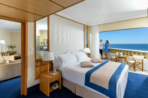 Constantinou Bros Athena Royal Beach Hotel in Paphos — foto 24