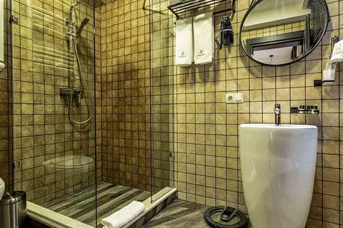 Adamo Hotel in Tbilisi — foto 14
