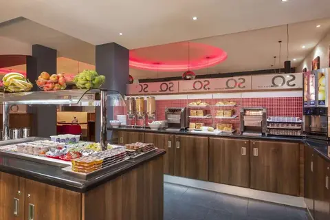 Hotel Ramada by Wyndham Belfast City Centre in Belfast — foto 11