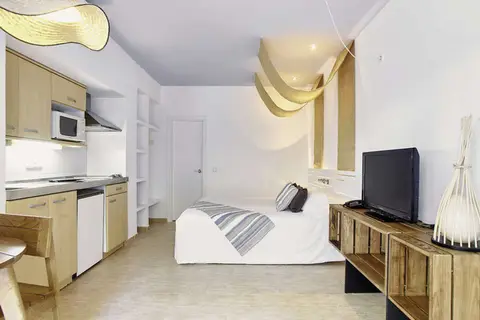 Castavi in Es Pujols — foto 3