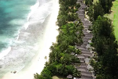 Constance Lemuria Seychelles in Grand Anse Praslin — foto 24