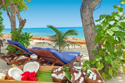 Castello Beach Hotel in Grand Anse Praslin — foto 9