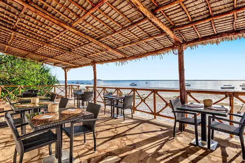 Dream's Bay Beach Hotel in Matemwe Beach Village — foto 17
