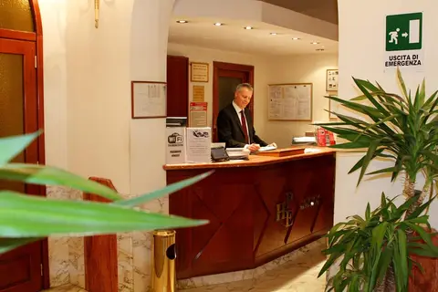 Pace Helvezia in Rome, foto 5
