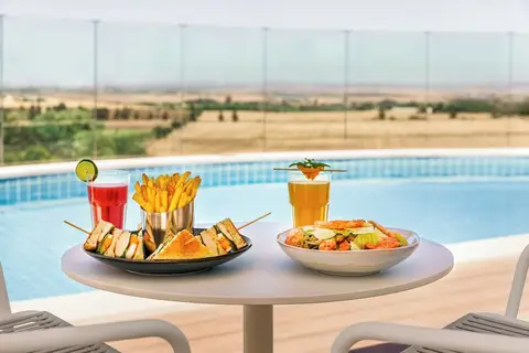 Holiday Inn Beja in Beja — foto 22