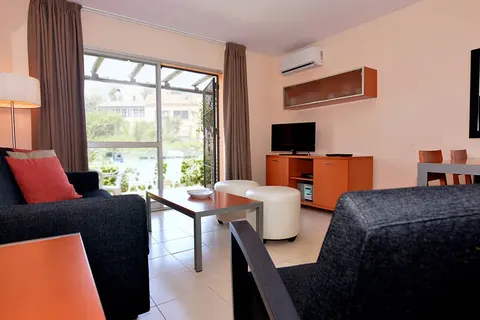 Ramada Hotel & Suites by Wyndham Costa del Sol foto 18