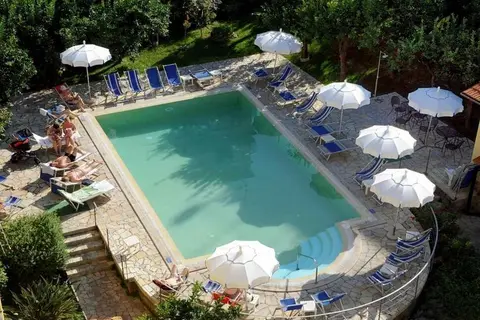 Hotel Tourist in Sorrento — foto 12