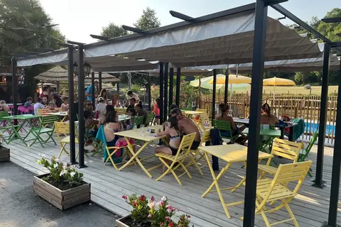Camping A L Ombre Des Tilleuls in Peyrouse — foto 8