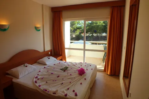 Fly & Go Tuntas Family Suites foto 7