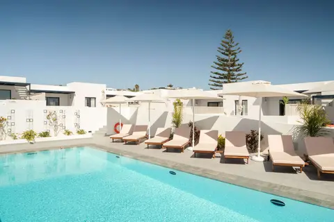Nazaret Beach in San Bartolomé — foto 10